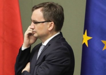 Ziobro do Timmermansa: Proszę nie wypowiadać się o Polsce z arogancją i butą