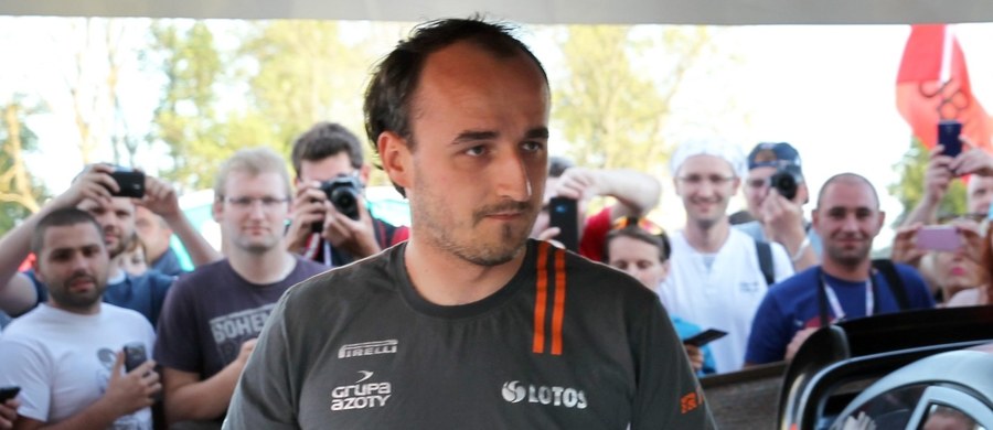 Robert Kubica nie zastąpi w tym roku Brytyjczyka Jolyona Palmera w wyścigach Formuły 1 - poinformował dyrektor zarządzający zespołu Renault Cyril Abiteboul. Testy na torze Hungaroring mają pomóc w ocenie szans na powrót Kubicy do rywalizacji w F1 w 2018 roku.