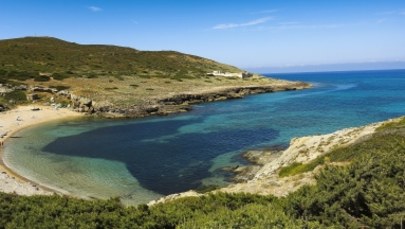 Władze Sardynii zdecydowały: Turyści zapłacą kary za kradzież piasku
