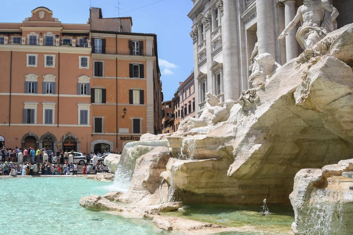 ​Władze Rzymu i stołecznego regionu Lacjum zaapelowały do rządu Włoch o natychmiastową interwencję, by nie dopuścić do racjonowania wody w Wiecznym Mieście. Grozi tym zarząd wodociągów w związku z rekordową suszą.