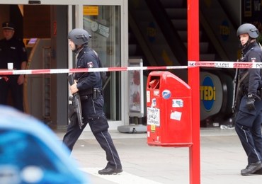Atak nożownika w Hamburgu. Tagesspiegel: Przyjechał do Niemiec jako uchodźca