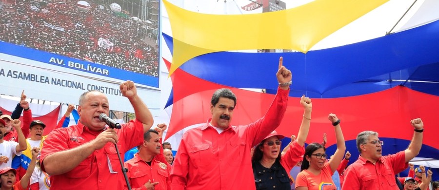 W swym sobotnim wystąpieniu telewizyjnym - ostatnim przed wyborami do Konstytuanty - prezydent Wenezueli Nicolas Maduro dał jasno do zrozumienia, że wybory zostały wymyślone tylko po to, by pozbawić liderów opozycji immunitetu i wsadzić ich do więzienia. 