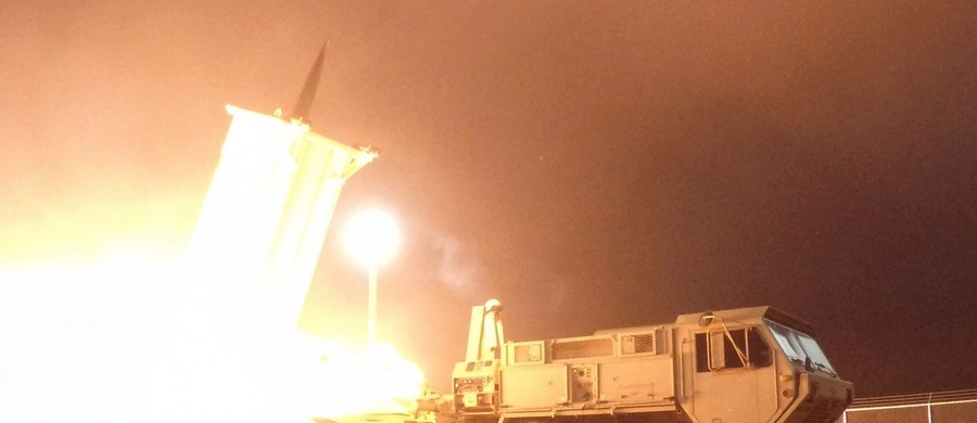 ​Stany Zjednoczone poinformowały o pomyślnym przeprowadzeniu na Alasce testu systemu obrony przeciwrakietowej THAAD, który ma bronić kraju przed potencjalnym zagrożeniem ze strony takich państw, jak Korea Północna i Iran.