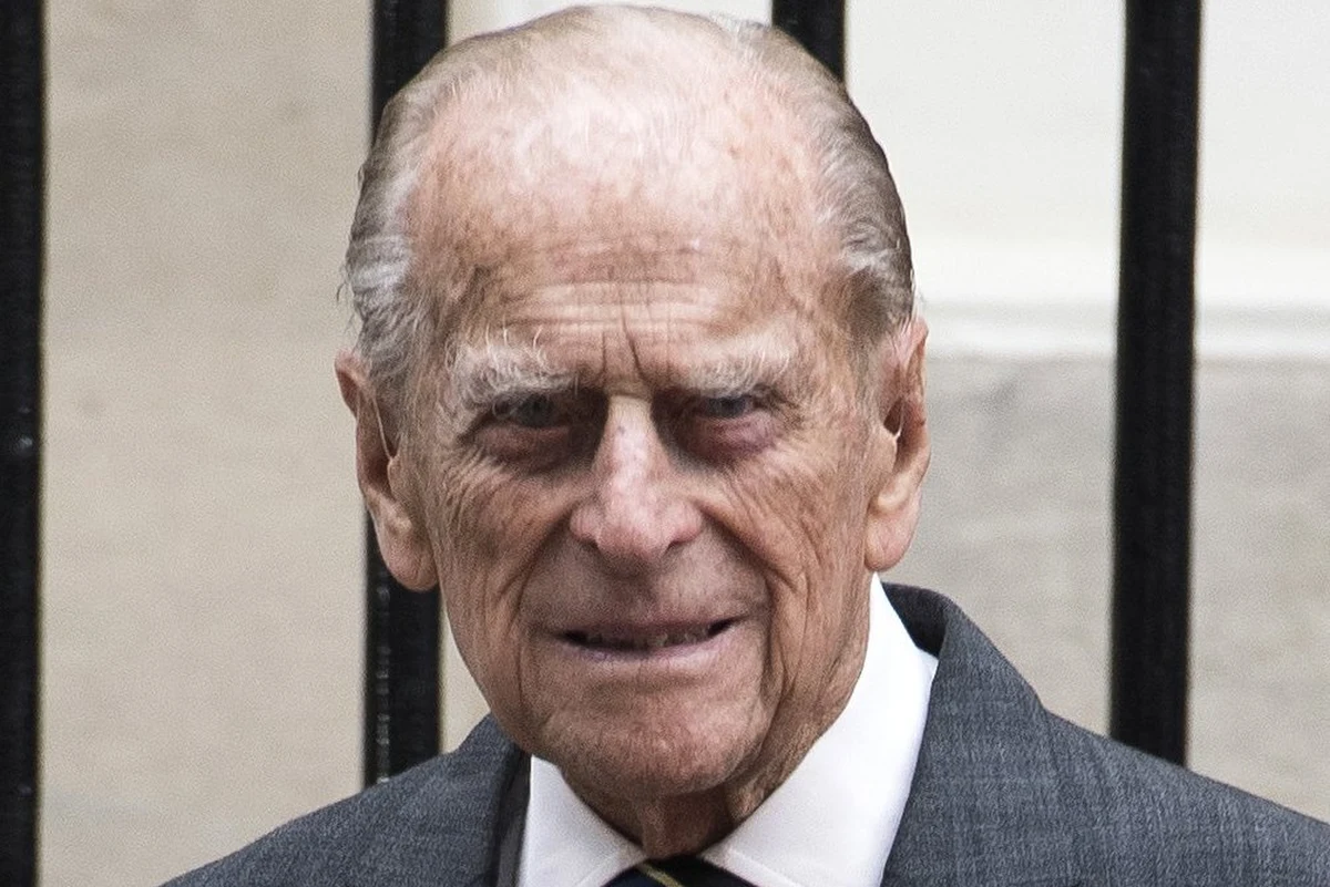 ​Mąż brytyjskiej królowej, książe Filip, przewodzi dziś ostatniej, oficjalnej ceremonii. Spotyka się w Pałacu Buckingham z żołnierzami Royal Marines. 