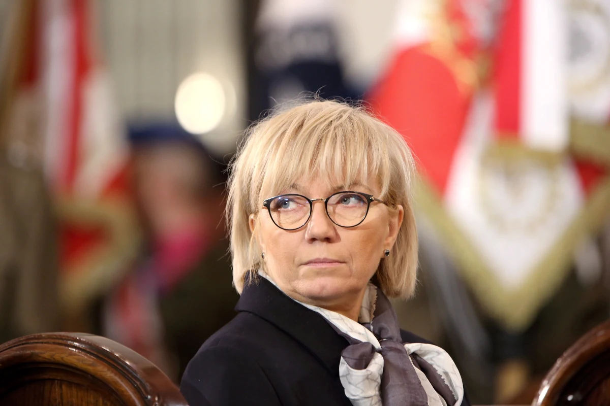 "Sądy Powszechne i Sąd Najwyższy nie mogą badać prawidłowości wyboru prezesa Trybunału Konstytucyjnego" - to stanowisko Biura Analiz Sejmowych zaprezentowane w czwartek na sejmowej komisji ustawodawczej.