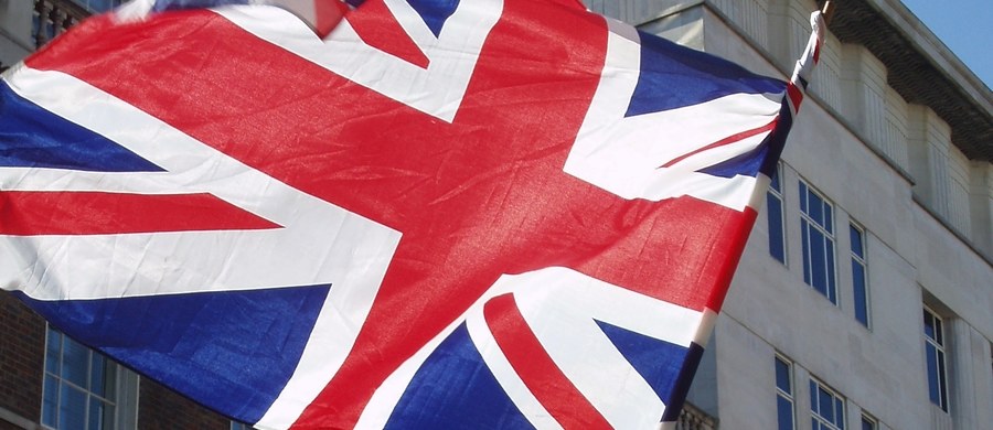 ​Rzecznik brytyjskiej premier Theresy May powiedział, że "nie uznaje" kwoty 40 miliardów euro, którą według spekulacji medialnych Wielka Brytania miałaby wpłacić do budżetu Unii Europejskiej przed wyjściem ze Wspólnoty.