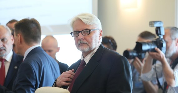 Minister spraw zagranicznych RP Witold Waszczykowski wysłał list do pierwszego wiceprzewodniczącego Komisji Europejskiej Fransa Timmermansa. Strona polska prosi o wyjaśnienie niektórych zaleceń KE w sprawie praworządności w naszym kraju.