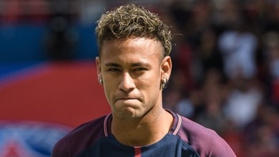 Neymar może jeszcze poczekać na debiut w PSG. Chodzi o pieniądze? 