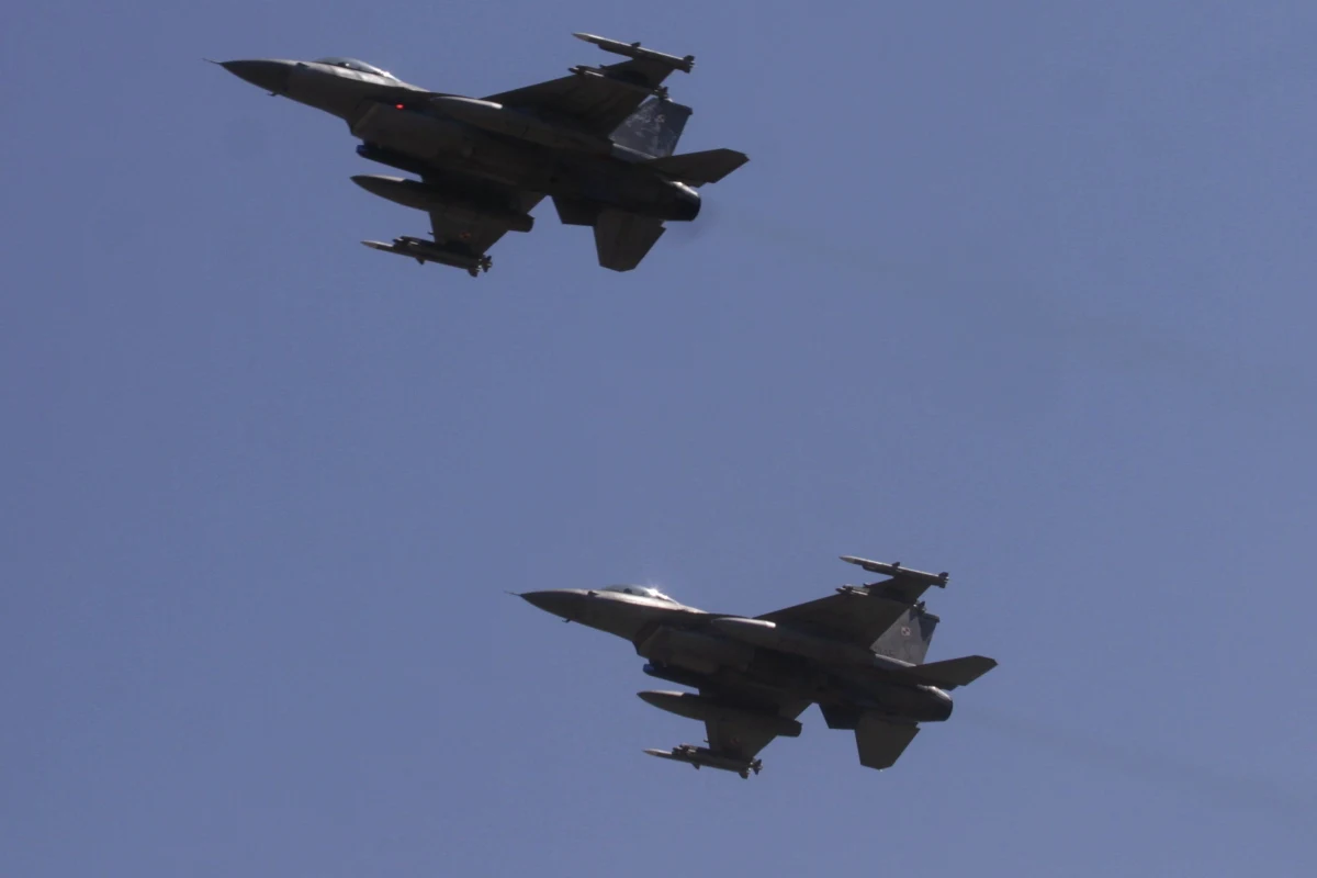 ​Między 1 a 5 sierpnia polskie i hiszpańskie myśliwce operujące nad Morzem Bałtyckim osiem razy przechwyciły rosyjskie samoloty, które zbliżyły się do przestrzeni powietrznej Sojuszu - poinformowały służby prasowe NATO.