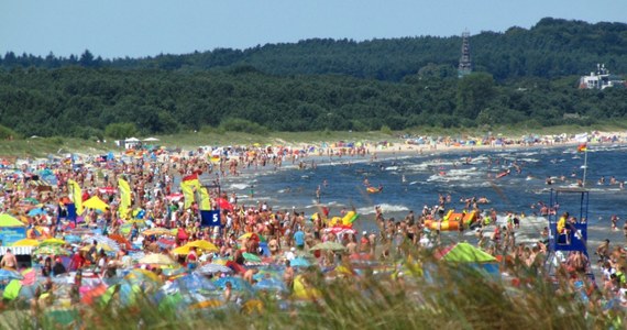 "Promieniowanie ultrafioletowe jest tak samo groźne albo nawet groźniejsze niż dym tytoniowy, jeśli chodzi o wywoływanie nowotworów" – ostrzega prof. Piotr Rutkowski z Centrum Onkologii w Warszawie.