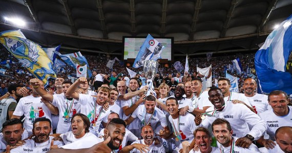 Piłkarze Lazio Rzym pokonali Juventus Turyn 3:2 (1:0) w meczu o Superpuchar Włoch, który odbył się na Stadionie Olimpijskim w stolicy Italii. W pokonanej drużynie całe spotkanie z ławki rezerwowych obejrzał bramkarz reprezentacji Polski Wojciech Szczęsny.