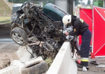 Wypadek na A1. Auto przebiło bariery i spadło z wiaduktu