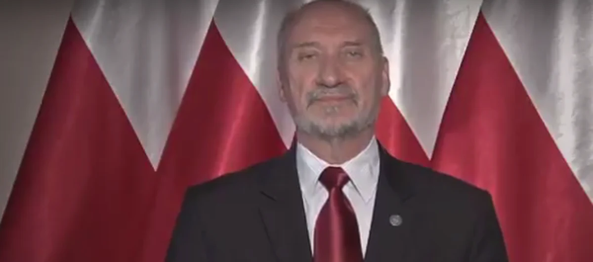 Wojsko Polskie, jak mało które, ma prawo być dumne z dokonań naszych przodków - podkreślił minister obrony narodowej Antoni Macierewicz. Z okazji Święta WP życzył żołnierzom, by służba ojczyźnie przynosiła im "satysfakcję zawodową i osobistą oraz zasłużone uznanie". "To My uratowaliśmy Europę. To My sprawiliśmy, że świat nie wpadł w jarzmo komunizmu. Ale to nakłada nieprawdopodobne obowiązki i olbrzymią odpowiedzialność" - dodał. 