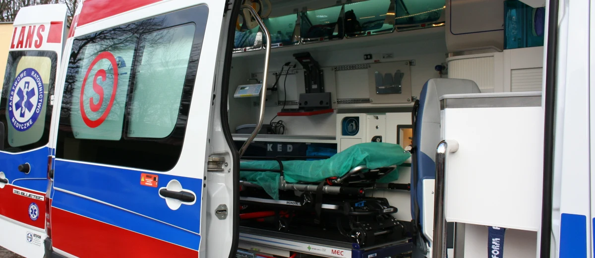 ​Kobieta z raną postrzałową została przywieziona do szpitala w Kołobrzegu. Informację dostaliśmy na Gorącą Linię RMF FM.