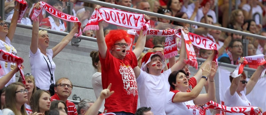 „Polska, biało-czerwoni! (…) W górę serca, bo Polska wygra mecz! Polska wygra mecz!” Jeśli chcecie na żywo kibicować naszym siatkarzom podczas zmagań z drużynami Finlandii i Estonii – weźcie udział w naszej zabawie i zdobądźcie bilety na mecze fazy grupowej w Gdańsku! 