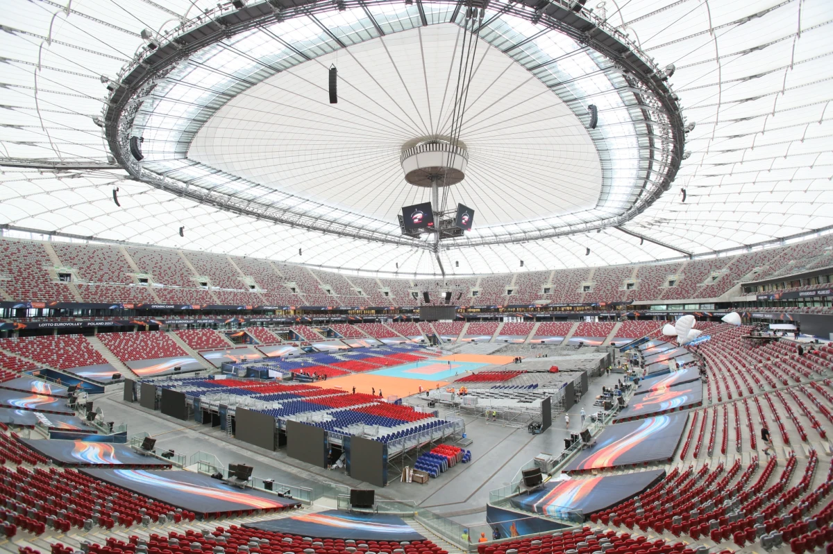 Stadion PGE Narodowy w Warszawie jest prawie gotowy na mecz otwarcia mistrzostw Europy siatkarzy. W czwartek przy udziale ok. 60 tys. publiczności zagrają Polacy z Serbami. Impreza zakończy się 3 września w Krakowie.