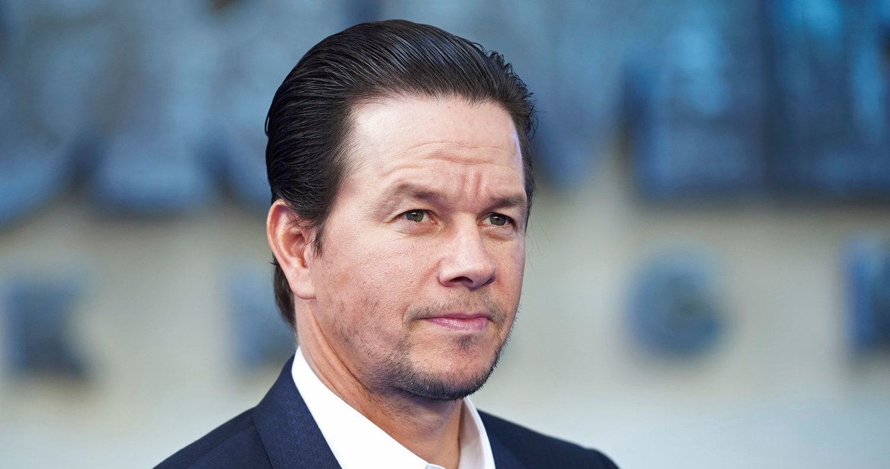 Mark Wahlberg uplasował się na szczycie listy najlepiej zarabiających aktorów 2017 przygotowanej przez magazyn "Forbes". Gwiazdor filmu "Transformers: Ostatni rycerz" zdetronizował ubiegłorocznego triumfatora - Dwayne'a Johnsona.