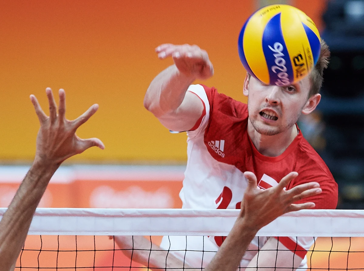 Trenerzy reprezentacji Polski podjęli decyzję o oficjalnym zgłoszeniu Mateusza Bieńka do kadry na CEV Mistrzostwa Europy w piłce siatkowej mężczyzn EUROVOLLEY POLAND 2017. Wydarzenie sportowe rusza w najbliższy czwartek.