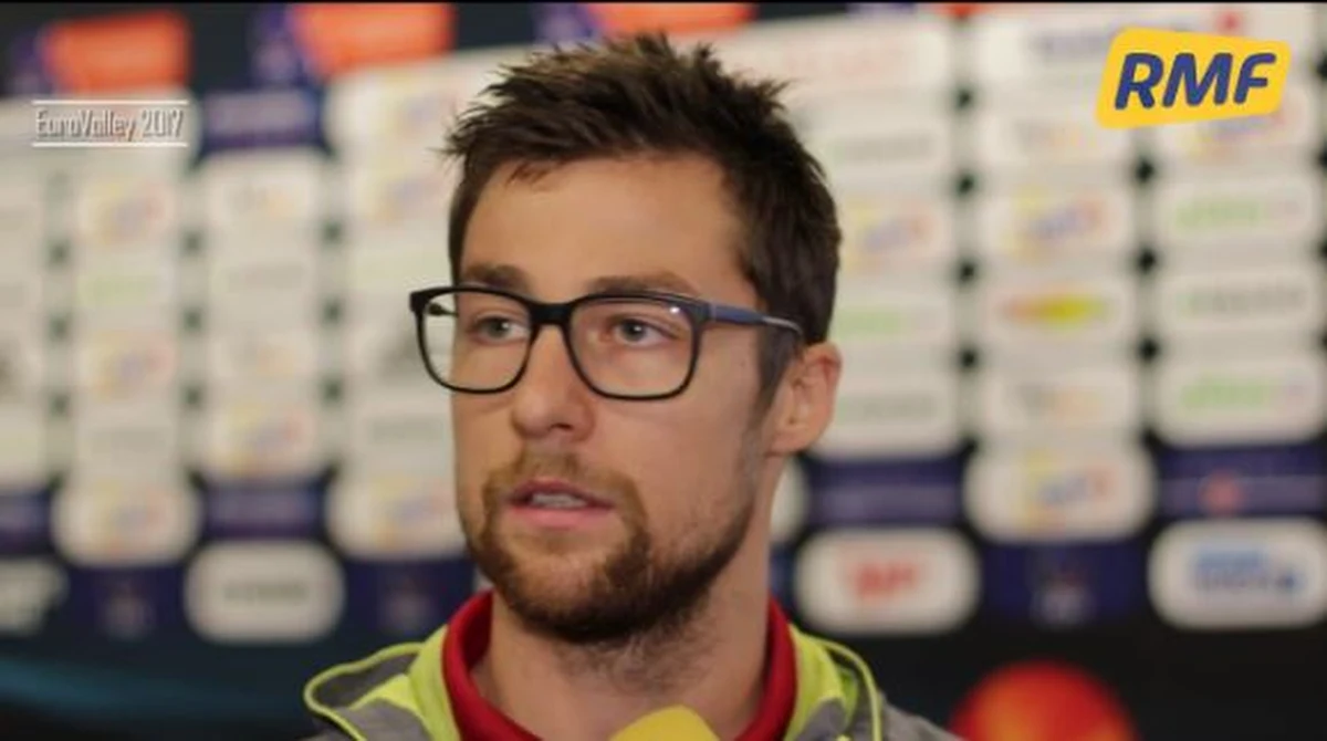 "Nie co dzień gramy przy takiej publiczności. Nie jesteśmy piłkarzami, którzy co tydzień wybiegają na Camp Nou" - mówi kapitan reprezentacji Polski Michał Kubiak przed meczem otwarcia siatkarskich Mistrzostw Europy. Wieczorem na Stadionie Narodowym biało-czerwoni zagrają z Serbią. Na trybunach zasiądzie ponad 60 tysięcy fanów. 