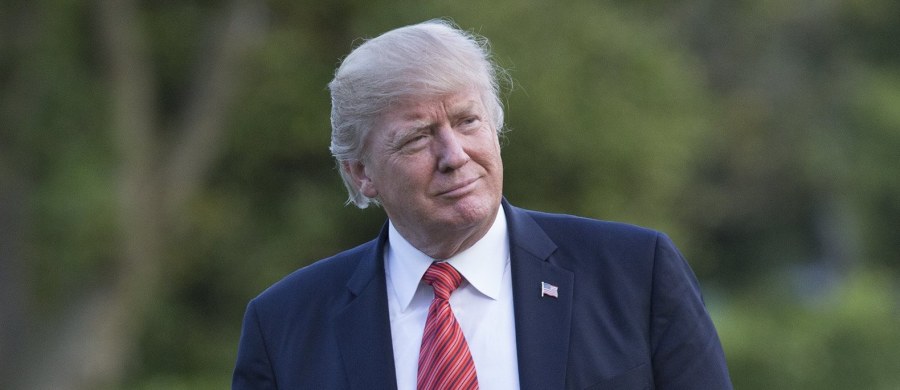 ​Była agentka CIA chce zebrać w internecie miliard dolarów, by wykupić Twittera i zablokować na nim konto prezydenta USA Donalda Trumpa.