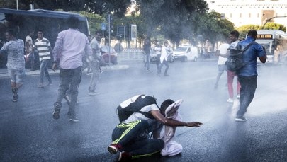 Starcia w Rzymie między eksmitowanymi imigrantami a policją