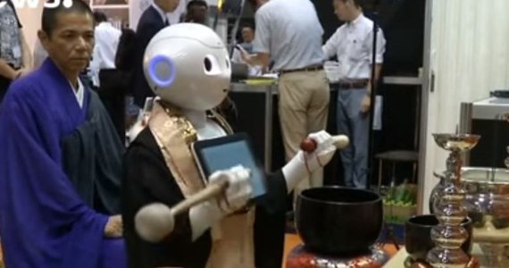 ​Roboty zdobywają świątynie. Japońska firma opracowała specjalnego robota, który będzie pomagał przy buddyjskich pogrzebach. Jak obiecują twórcy, robot jest znacznie tańszy od "ludzkiego" mnicha.