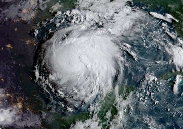 Huragan Harvey zbliża się do Teksasu. Władze ostrzegają przed "katastrofą"