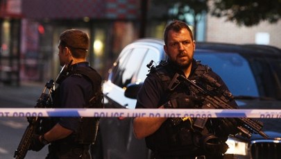 Londyn: Atak na policjantów w pobliżu królewskiego Pałacu Buckingham