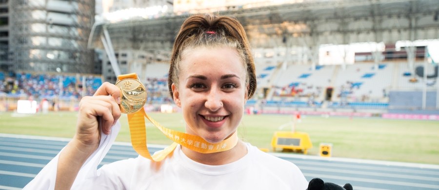 Malwina Kopron zdobyła złoty medal w rzucie młotem 29. Letniej Uniwersjady w Tajpej. Brąz w tej konkurencji wywalczyła Joanna Fiodorow. Z kolei po srebro sięgnęła drużyna kobiet w taekwondo. W sumie biało-czerwoni już 18 razy stawali na podium.