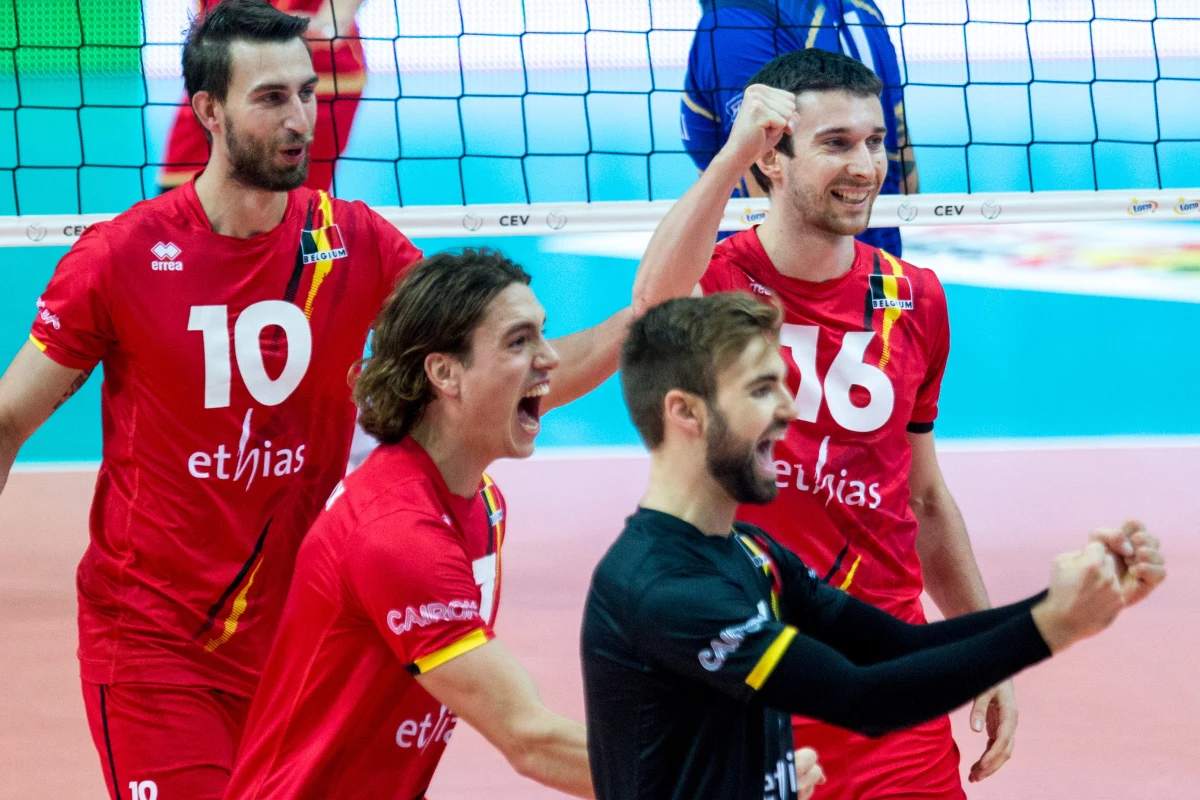 Siatkarze Belgii, którzy sprawili jedną z największych niespodzianek w pierwszej kolejce mistrzostw Europy, pokonując obrońców tytułu - Francuzów o godz. 17:30 zmierzą się dziś w Katowicach z Turcją. "Trójkolorowi" trzy godziny później rozegrają mecz z Holandią.