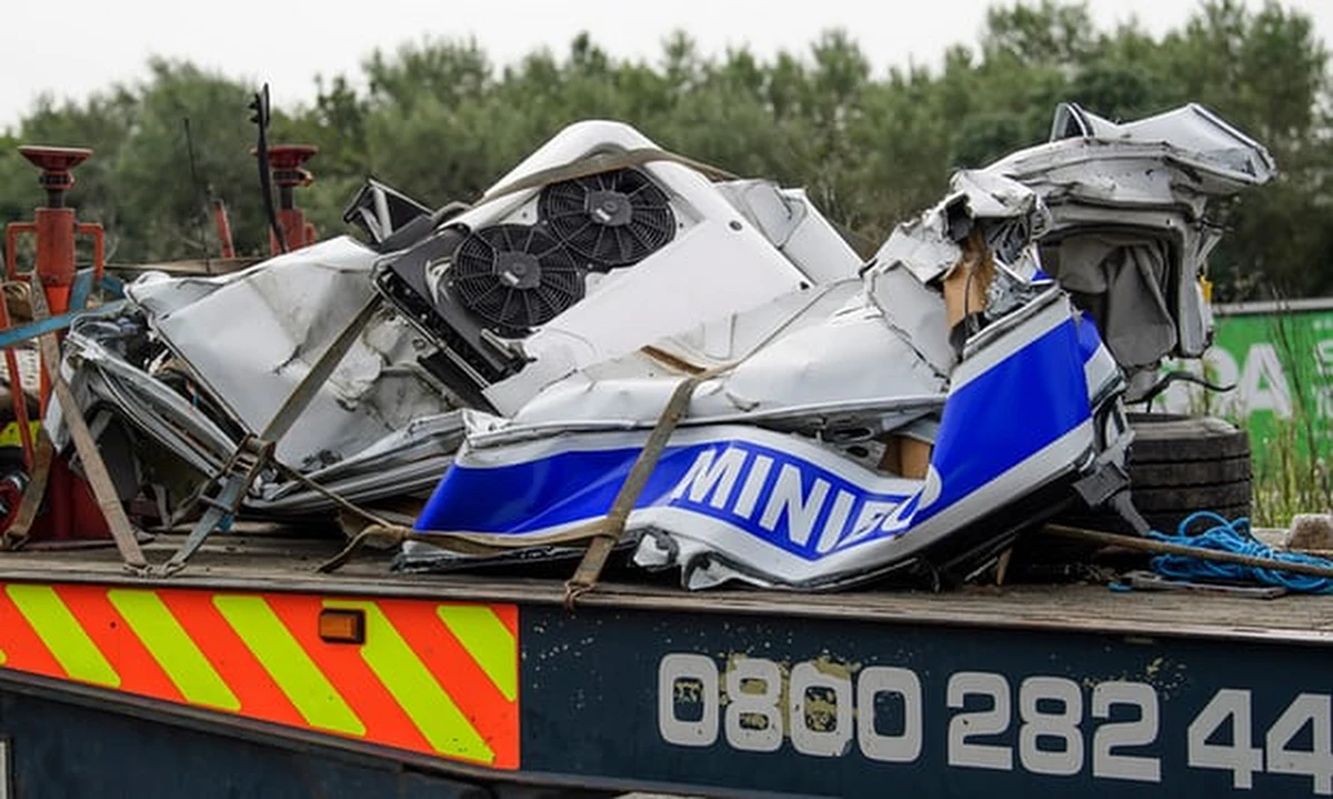 31-letni Polak Ryszard M. otrzymał zarzuty za spowodowanie wypadku na autostradzie M1 niedaleko miasta Newport Pagnell w Anglii. Zginęło w nim osiem osób, a cztery zostały ciężko ranne. Według policji mężczyzna prowadził samochód pod wpływem alkoholu.