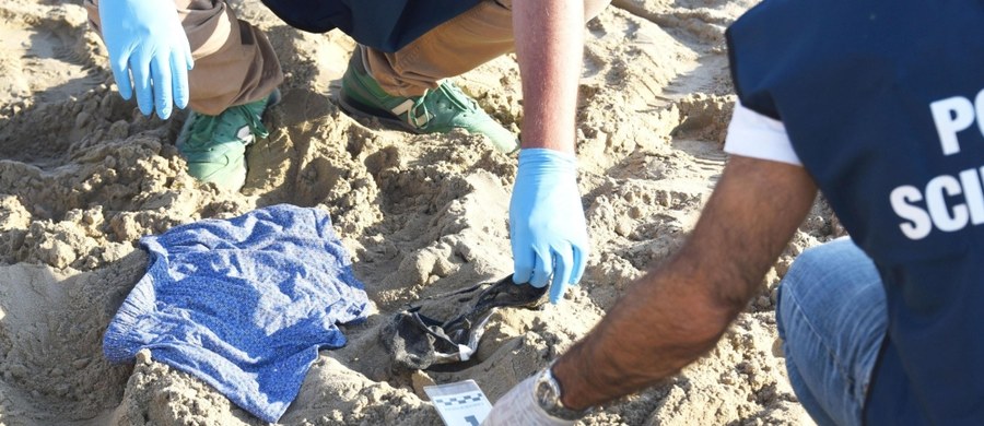 ​Mężczyzna, który wraz z żoną został zaatakowany na plaży w Rimini wspomina brutalną napaść czterech cudzoziemców. "Wyglądali jak oszalałe bestie" - mówi w rozmowie z włoskimi mediami.