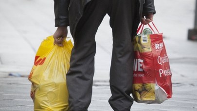 Wprowadzono najostrzejszy na świecie zakaz używania plastikowych torebek