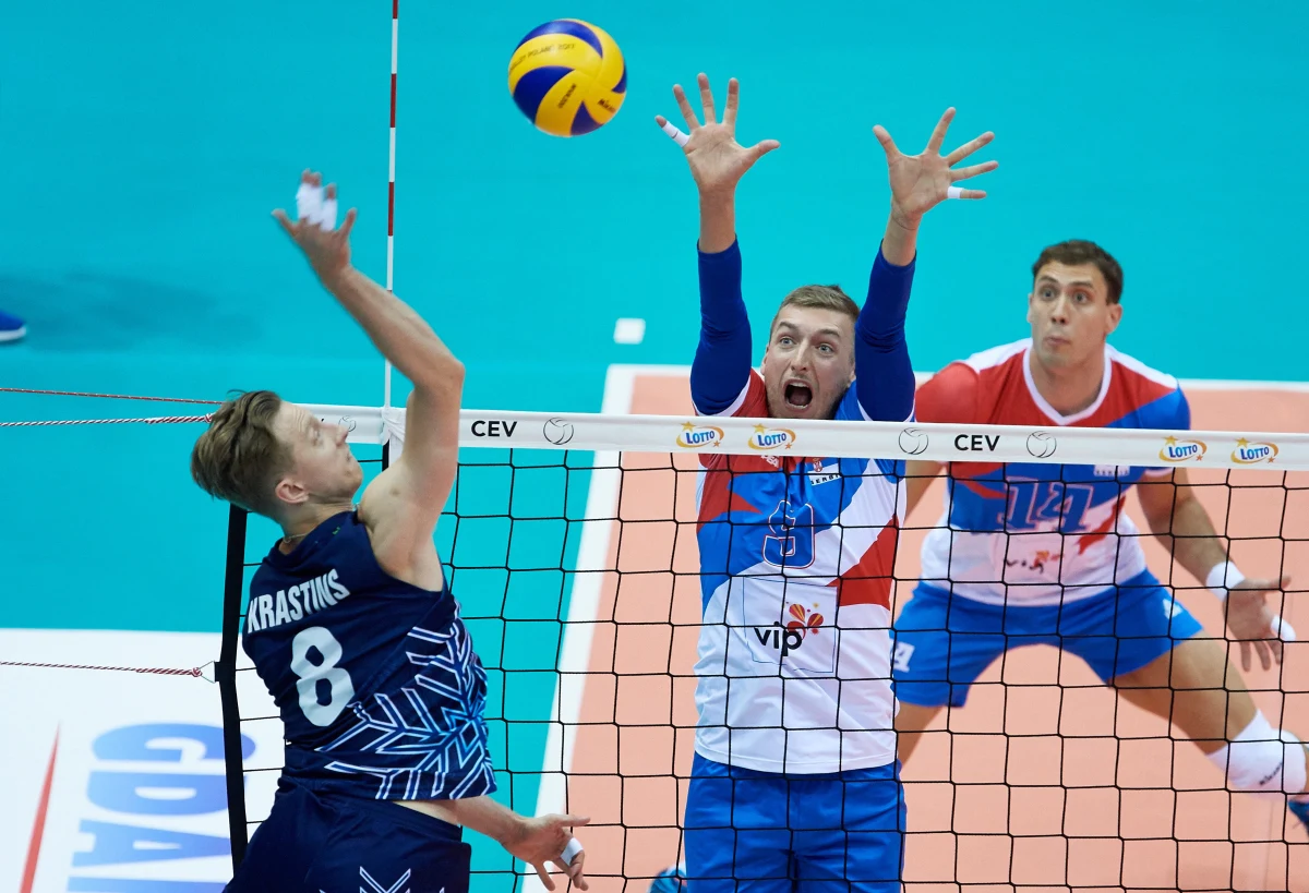 ​Siatkarze Serbii pokonali w Gdańsku w trzecim meczu mistrzostw Europy Finlandię 3:0 (25:20, 25:18, 34:32) i zapewnili sobie premiowane awansem do ćwierćfinału pierwsze miejsce w grupie A.