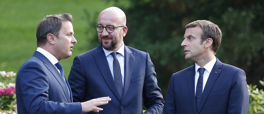 ​Francja, Luksemburg i Belgia chcą tworzyć "koalicję dobrej woli", mającą łączyć tych, którzy "mają ambicje wobec kontynentu" - informują w środę europejskie media. Liderzy trzech państw opowiadają się za budową Europy wielu prędkości. Francuski prezydent Emmanuel Macron, premier Luksemburga Xavier Bettel, a także szef belgijskiego rządu Charles Michel spotkali się we wtorek wieczorem w Luksemburgu. Poza tematem przyszłości UE rozmawiali też o ważnej dla Polski kwestii pracowników delegowanych.