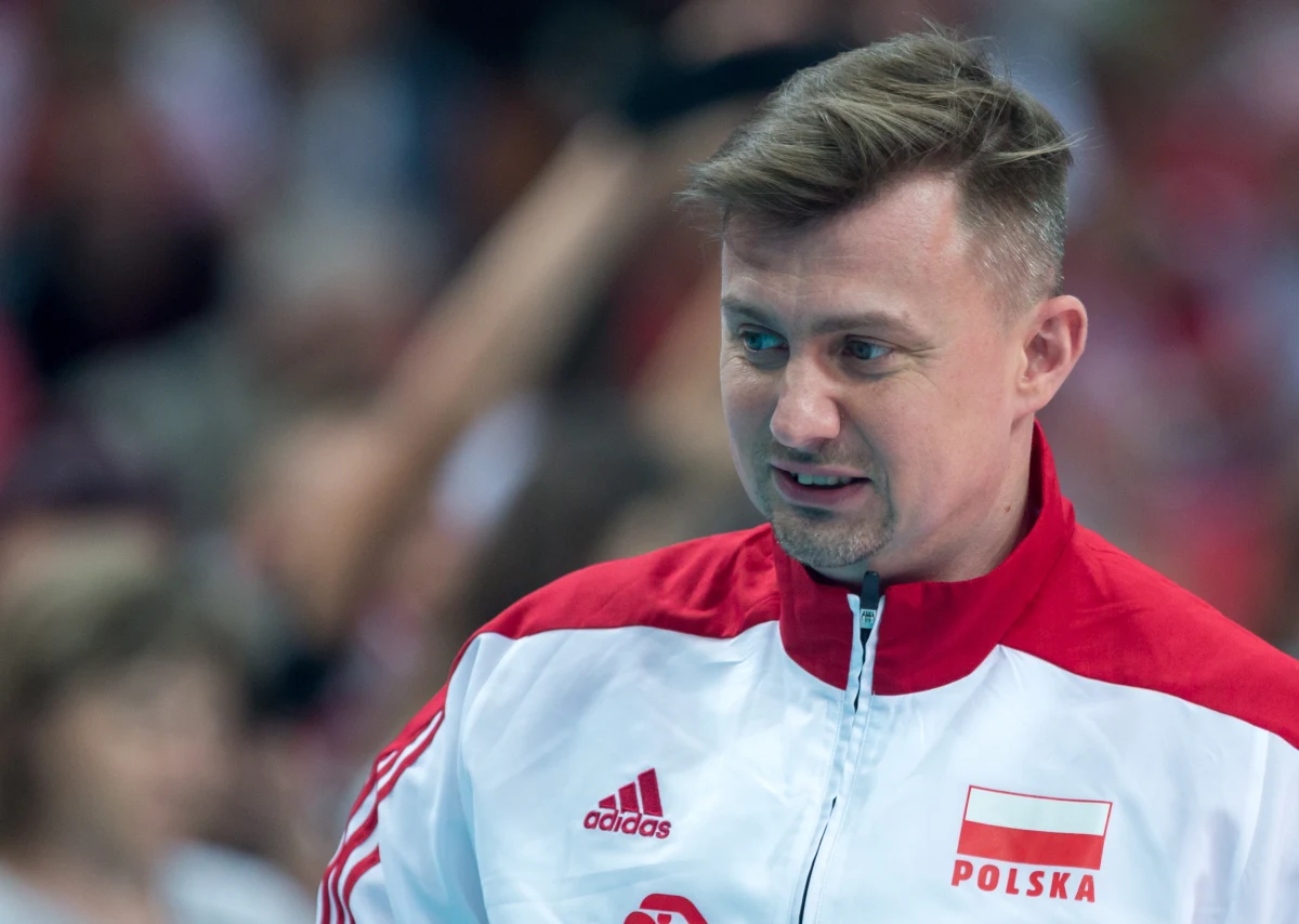 „Reprezentacja zawiodła na całej linii” – przyznaje były reprezentant Polski Krzysztof Ignaczak po porażce naszych siatkarzy ze Słowenią. Biało-czerwoni przegrali 0:3 i pożegnali się z Mistrzostwami Europy. „Wszyscy muszą teraz usiąść i uczciwie porozmawiać” – uważa Ignaczak. 