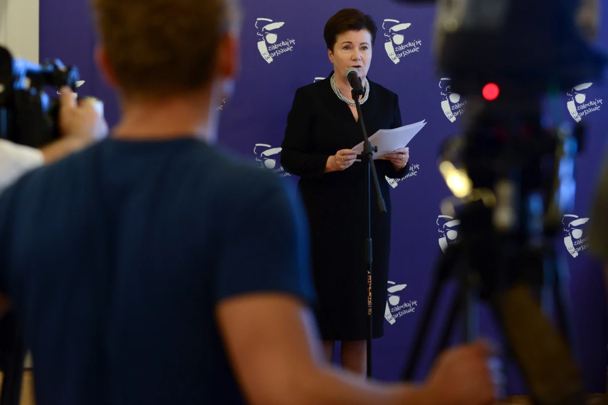 Komisja weryfikacyjna ds. reprywatyzacji oddaliła wnioski Hanny Gronkiewicz-Waltz o uchylenie 12 tys. zł grzywien za jej niestawiennictwa na rozprawach - poinformowano w komunikacie komisji. Sprawą grzywien zajmie się sąd administracyjny.