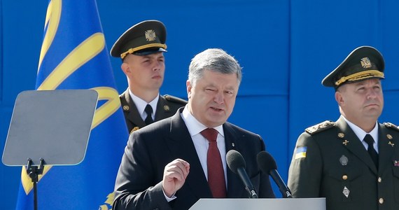 Ukraina będzie bardzo uważnie obserwowała białorusko-rosyjskie manewry Zapad-2017, gdyż traktuje je jako zagrożenie dla swojego bezpieczeństwa – oświadczył prezydent Petro Poroszenko podczas wizyty w Charkowie na północnym wschodzie kraju.