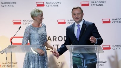 Para prezydencka czytała "Wesele" w Instytucie Głuchoniemych w Warszawie