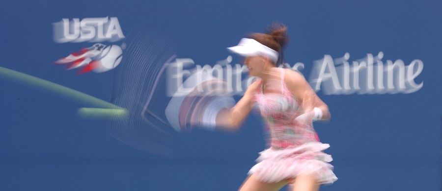 Rozstawiona z "10" Agnieszka Radwańska na trzeciej rundzie zakończyła udział w wielkoszlemowym turnieju US Open. Polska tenisistka przegrała w Nowym Jorku z reprezentantką gospodarzy CoCo Vandeweghe (20.) 5:7, 6:4, 4:6.