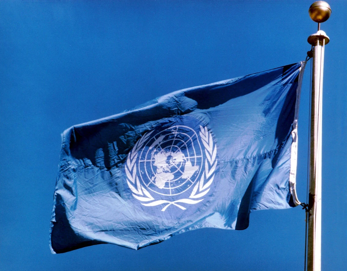 Rada Bezpieczeństwa ONZ zbierze się w poniedziałek o godz. 16 czasu polskiego w trybie nadzwyczajnym w związku z przeprowadzoną w niedzielę przez Koreę Płn. próbą broni jądrowej. Taką informację podało przedstawicielstwo USA przy ONZ.