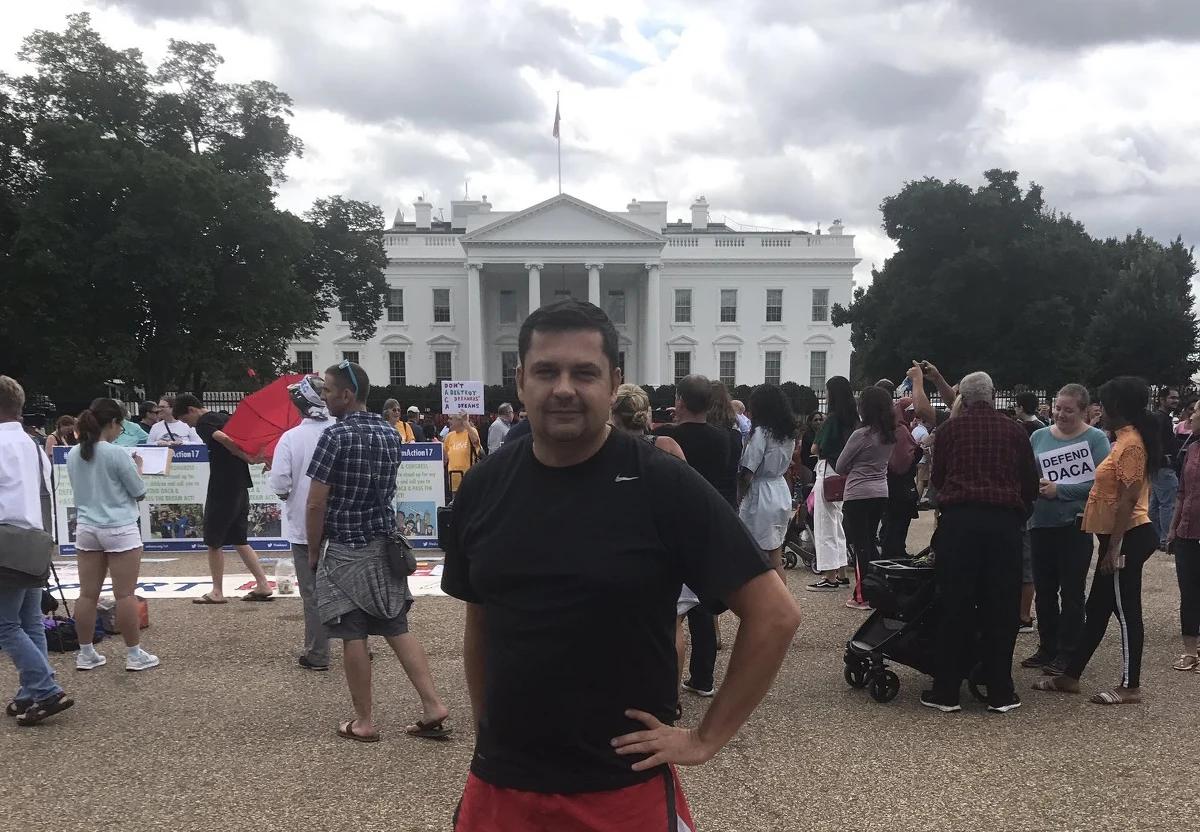 Dziś chcę Wam pokazać kolejną, ciekawą trasę do biegania w stolicy USA. Jak wiecie, bo już o tym pisałem, walczę z kilogramami.  Słabo mi to idzie. Ale jak biegam, nagrywam i opowiadam to jakoś łatwiej :) Dlatego chętnie przebiegnę się, tym bardziej, że otrzymuję prywatne wiadomości od Was, w których piszecie, że jesteście zainteresowani takim zwiedzaniem ze mną Waszyngtonu. Super. Piszcie, ale nie tylko prywatnie, komentujcie, zadawajcie pytania. 