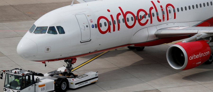 Komisja Europejska zatwierdziła kredyt w wysokości 150 mln euro, jaki niemiecki rząd przyznał będącym w upadłości liniom lotniczym Air Berlin dla zapewnienia kontynuowania połączeń. Przewoźnik złożył wniosek o stwierdzenie upadłości 15 sierpnia.