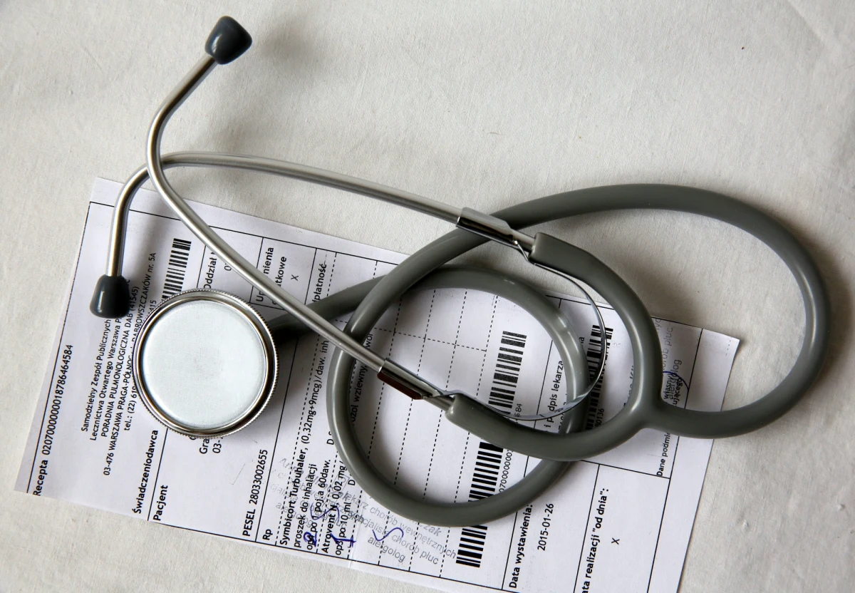 Prokuratura wszczęła postępowanie dot. śmierci lekarza szpitala we Włoszczowie w Świętokrzyskiem. "Śledztwo prowadzone jest ws. nieumyślnego spowodowania śmierci oraz narażenia niebezpieczeństwo utraty życia lub zdrowia" – powiedziała szefowa Prokuratury Rejonowej Małgorzata Zarychta-Chodup.