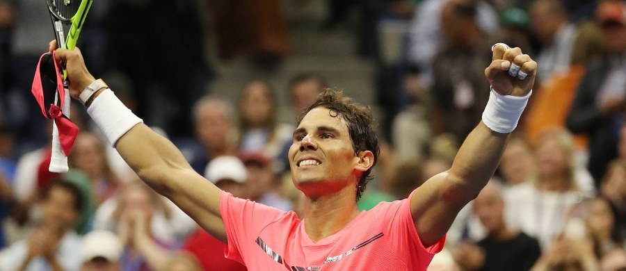 Najwyżej rozstawiony Rafael Nadal pokonał Rosjanina Andrieja Rublowa 6:1, 6:2, 6:2 i po raz szósty awansował do półfinału wielkoszlemowego US Open. Kolejnym rywalem hiszpańskiego tenisisty będzie Szwajcar Roger Federer lub Argentyńczyk Juan Martin del Potro.