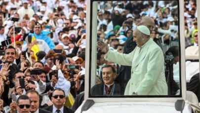Papież Franciszek w Kolumbii apeluje o rozpraszanie mroków nienawiści