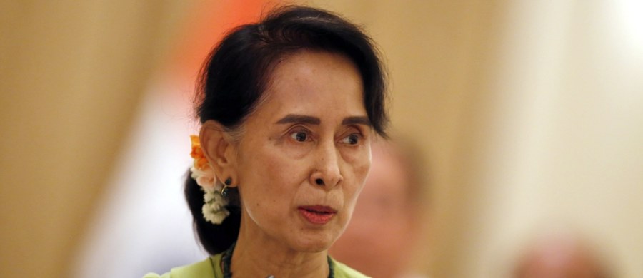 Pokojowa Nagroda Nobla, przyznana w 1991 roku ówczesnej przywódczyni demokratycznej opozycji w Birmie, Aung San Suu Kyi, nie może jej zostać odebrana - oznajmił Norweski Instytut Noblowski w wydanym w piątek oświadczeniu. Ani testament Alfreda Nobla, ani regulamin Fundacji Noblowskiej nie przewidują możliwości odebrania wyróżnienia laureatowi - podkreślono.