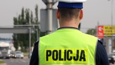 Wypadek autobusu z dziećmi. Pojazd wpadł do rowu