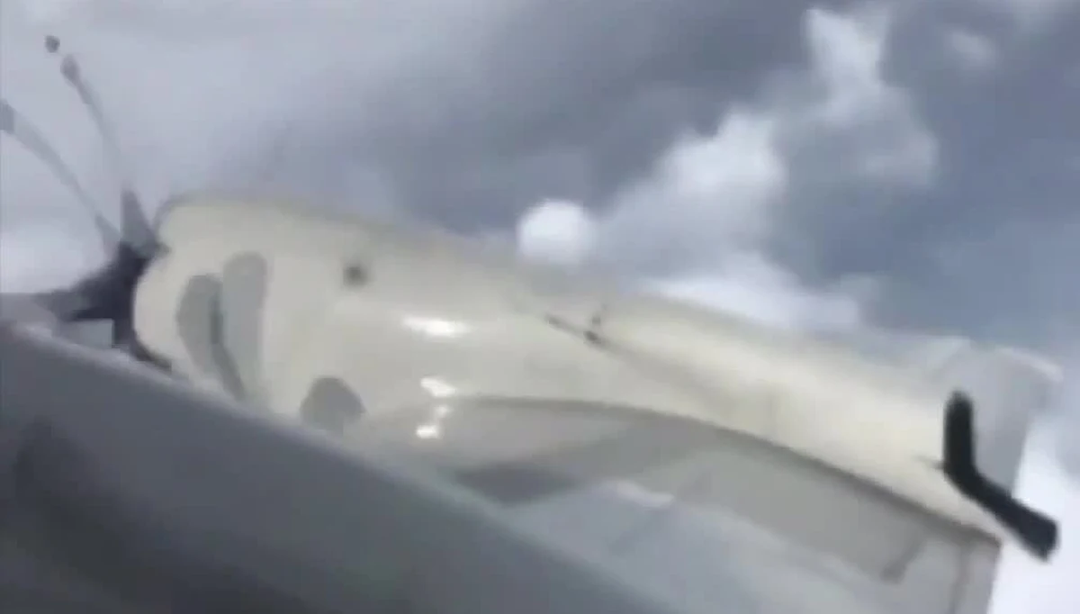 Samolot amerykańskich łowców burz wleciał w samo oko huraganu Irma, który zagraża Florydzie. To prawdopodobnie najgroźniejszy huragan od czasu huraganu Andrew z 1992 roku. Amerykańska Narodowa Służba Oceaniczna i Meteorologiczna wydała już ostrzeżenia i przestrzega przed potencjalnymi zniszczeniami. W wielu miejscach amerykańskiego półwyspu trwa ewakuacja mieszkańców.