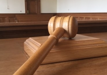 Zarzuty dla czterech byłych policjantów w związku ze śmiercią Igora Stachowiaka
